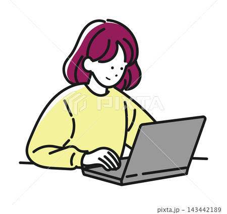 黄色いセーターを着てノートパソコンを操作する女性 143442189