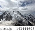エギーユ・デュ・ミディから望む雪山と氷河 143444698