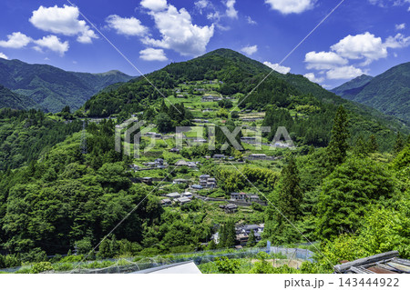 祖谷 東祖谷落合集落 徳島県三好市 祖谷 東祖谷落合集落 徳島県三好市 143444922