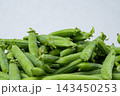 fresh green peas 143450253