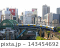 御茶ノ水付近を走行する車両 143454692