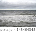 台風が近づいている頃の日本海 143464348