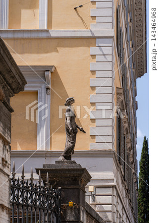 Narrow streets of Medieval part of Rome city Narrow streets of Medieval part of Rome city 143464968