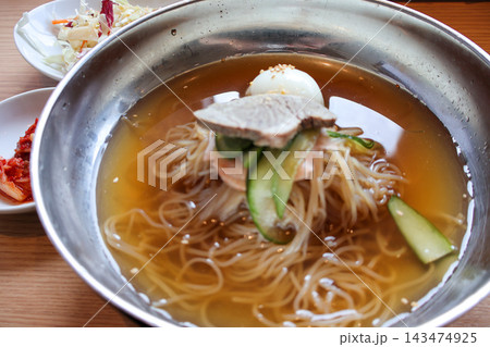 韓国冷麺 143474925