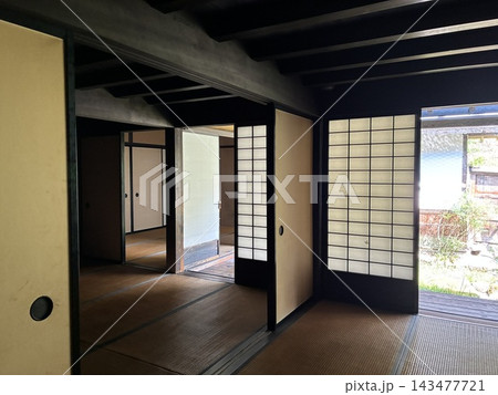 重要伝統的建造物群の宿場町の妻籠宿の本陣（長野県木曽郡） 143477721
