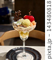 りんごパフェ 143480818