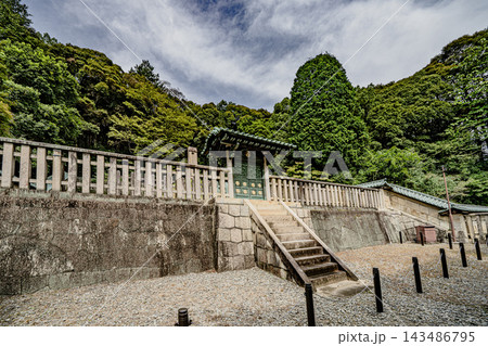 源敬公(尾張徳川藩初代藩主徳川義直公)廟の風景 源敬公(尾張徳川藩初代藩主徳川義直公)廟の風景 143486795