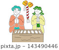 初詣に行く人達2 143490446