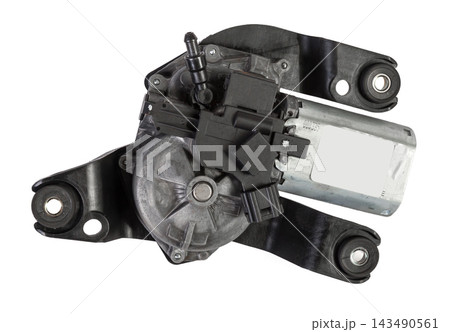 Wiper mechanism electric motor - with a reducer that returns the brushes to their place, as well as the levers and the brushes themselves, operate with a washer that provides water to the glass 143490561