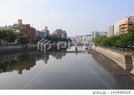 広島市の川と街並み 広島市の川と街並み 143499420