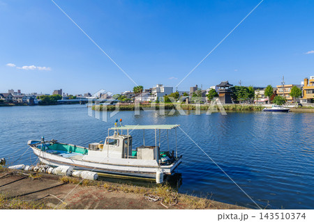 新堀川対岸から見た七里の渡し舟着場跡(愛知県名古屋市熱田区) 新堀川対岸から見た七里の渡し舟着場跡(愛知県名古屋市熱田区) 143510374