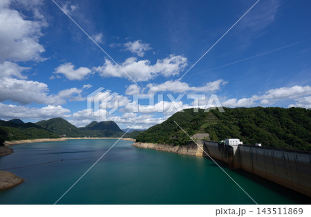 秋田県 秋の玉川ダムと宝仙湖 秋田県 秋の玉川ダムと宝仙湖 143511869