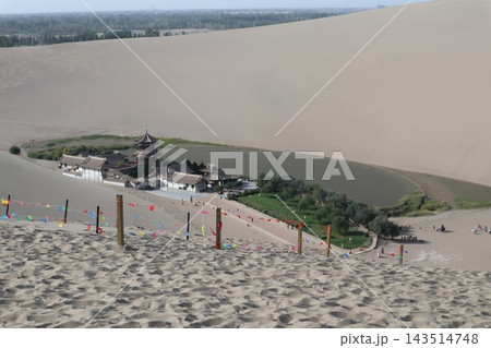 中国敦煌の鳴沙山の風景 143514748