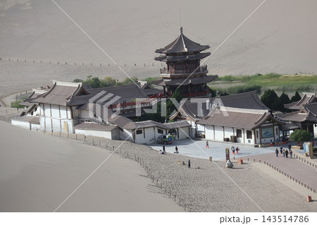 中国敦煌の鳴沙山の風景 中国敦煌の鳴沙山の風景 143514786