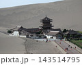 中国敦煌の鳴沙山の風景 143514795