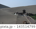 中国敦煌の鳴沙山の風景 143514799