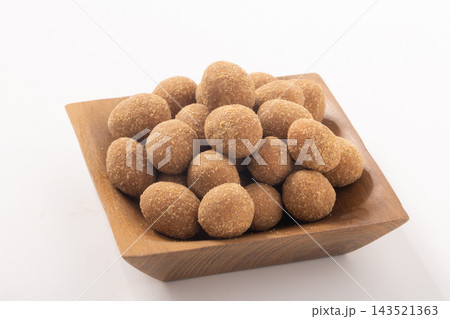 黒蜜きなこ大豆 (豆菓子) 黒蜜きなこ大豆 (豆菓子) 143521363