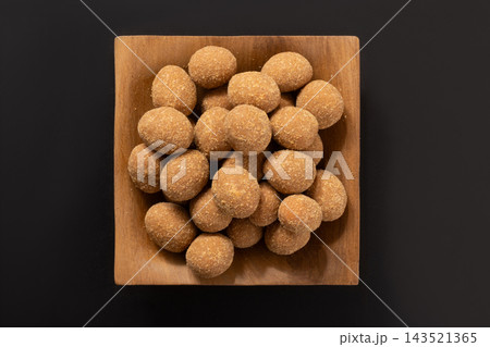黒蜜きなこ大豆 (豆菓子) 黒蜜きなこ大豆 (豆菓子) 143521365