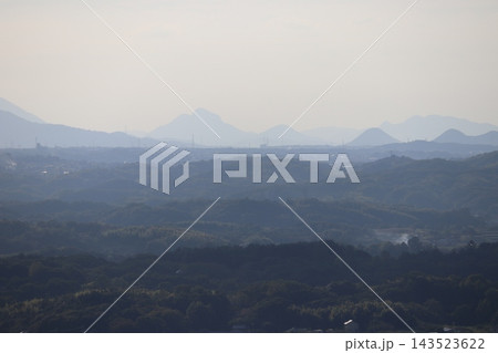 山頂から見える景色 143523622