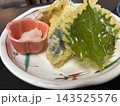 おいしい天ぷら盛り合わせ 143525576