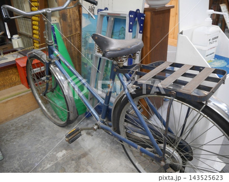 レトロな自転車 143525623