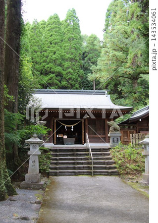 霧島市の和気神社の社殿 143534061