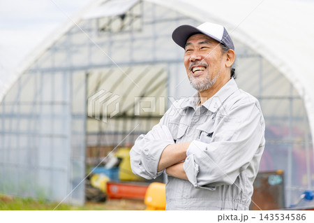 農業　シニア男性 143534586