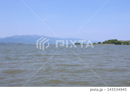 琵琶湖と山 143534945