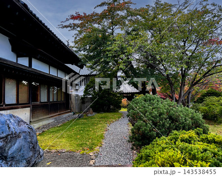 銀鱗荘(旧猪俣安之丞邸)庭園 北海道小樽市 秋 銀鱗荘(旧猪俣安之丞邸)庭園 北海道小樽市 秋 143538455