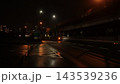 雨の夜の四叉路 143539236