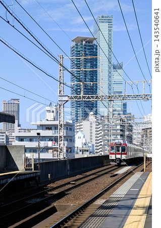 晴れた日のあべのハルカスのある風景がきれい 晴れた日のあべのハルカスのある風景がきれい 143540641
