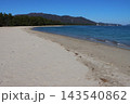 白砂の延びて秋行く橋立よ 143540862