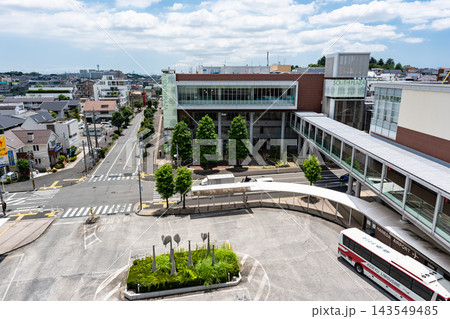 東急田園都市線たまプラーザ駅の南口ロータリー 神奈川県横浜市青葉区美しが丘 東急田園都市線たまプラーザ駅の南口ロータリー 神奈川県横浜市青葉区美しが丘 143549485