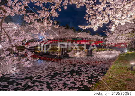 日本、青森、弘前、春、桜、夜桜、城、弘前城、弘前公園、ライトアップ、夜景、満開、夜、花、サクラ、ソメ 日本、青森、弘前、春、桜、夜桜、城、弘前城、弘前公園、ライトアップ、夜景、満開、夜、花、サクラ、ソメ 143550083