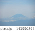 検見川浜での雪の無い富士山 143550894