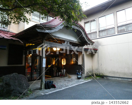 六百年の歴史を持つ宮沢賢治も利用していて童話にも描かれてい 六百年の歴史を持つ宮沢賢治も利用していて童話にも描かれてい 143552662