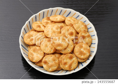 クラッカー クラッカー 143555687