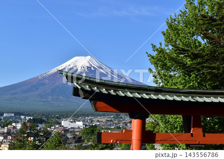山梨 日本 新倉富士浅間神社 新倉山浅間公園 山梨 日本 新倉富士浅間神社 新倉山浅間公園 143556786
