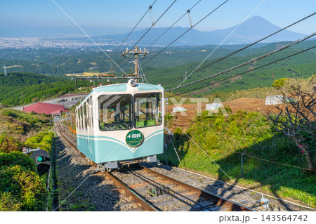 十国峠 ケーブルカー 富士山 十国峠 ケーブルカー 富士山 143564742