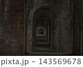 レンガのアーチ通路 143569678