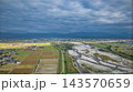 秋空の午後、日本の富山県黒部川扇状地 143570659