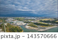秋空の午後、日本の富山県黒部川扇状地 143570666