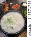本場・韓国釜山のテジクッパ 143571786