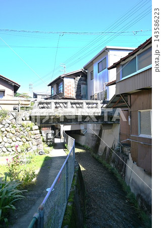 飛騨金山宿筋骨 143586223