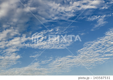 秋空 143587531
