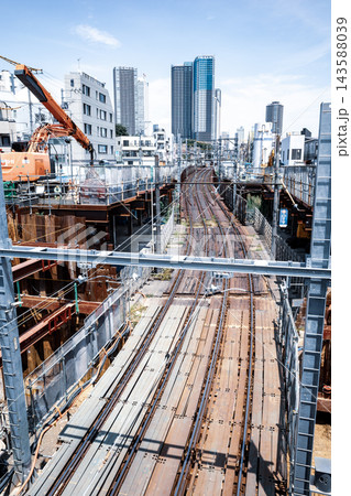 東京 雑司ヶ谷 都電荒川線と地下トンネル工事 2026.07　e-5 クールカラー 143588039