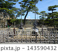 高松城跡 玉藻公園の水門全景と開閉用ハンドル（香川県高松市） 143590432