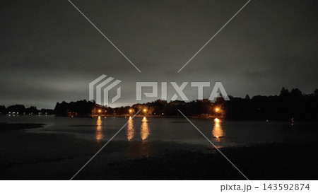 夜の公園 夜の公園 143592874
