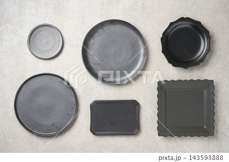 黒い食器のアソート 黒い食器のアソート 143593888