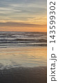 Sunset time at beach 143599302